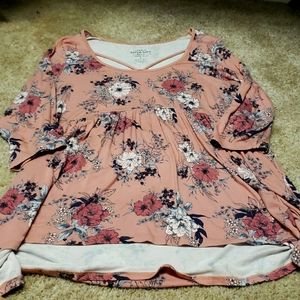 Torrid Floral, super soft mid length sleeve top